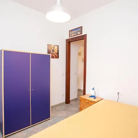 Feriehus - Four-room Apartment, 4 Steps From The Center, Citai